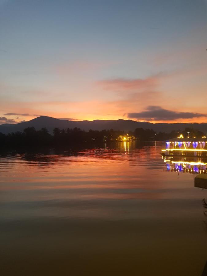 Hotel The Hideaway Kampot Exterior foto